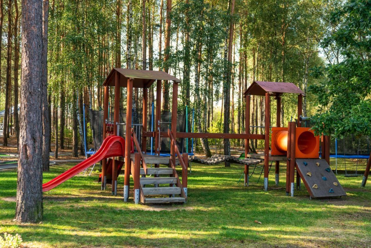 Korona Hotel Ostrołęka Kültér fotó
