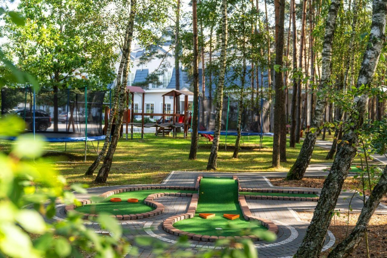 Korona Hotel Ostrołęka Kültér fotó
